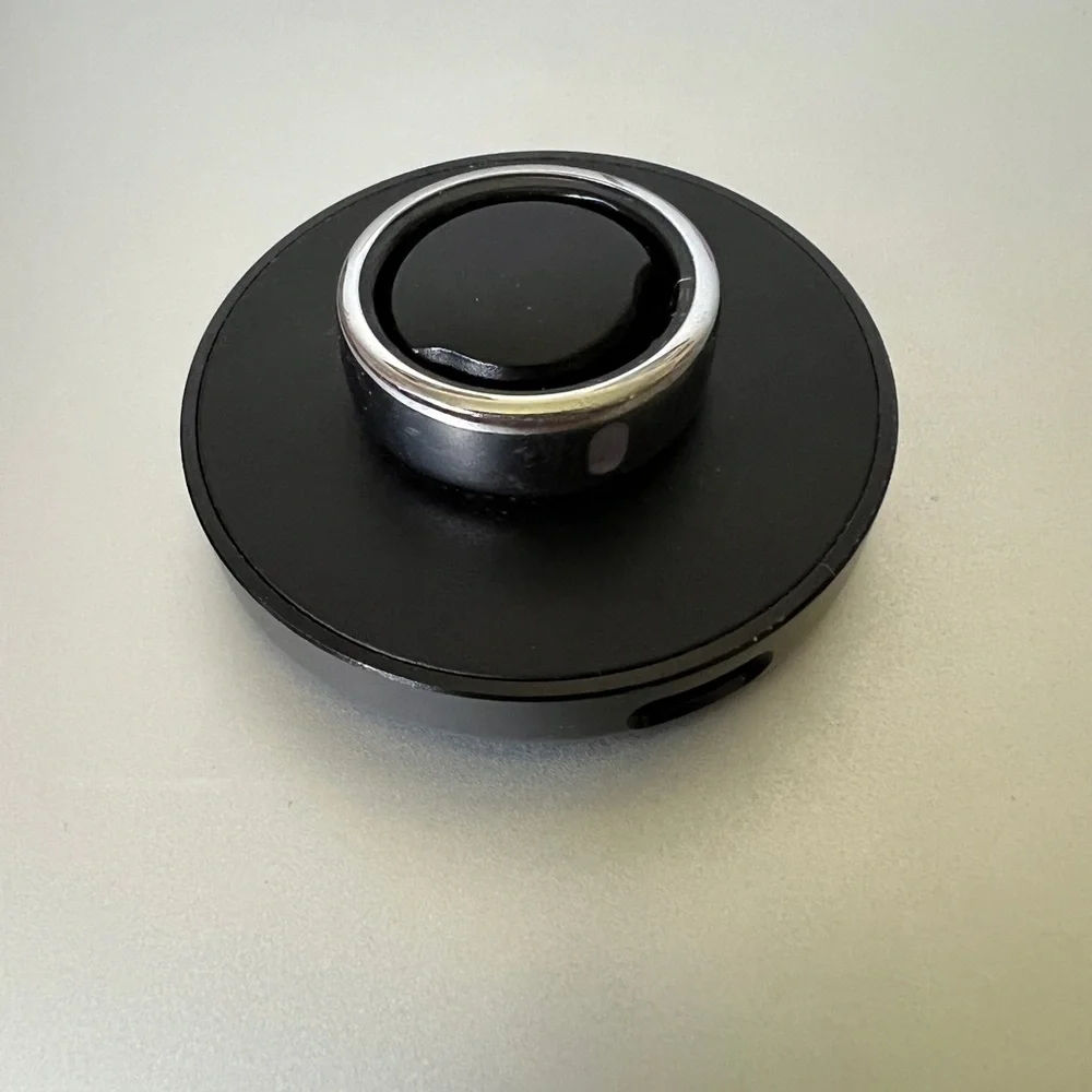 Oura Ring Gen 3 with Charger